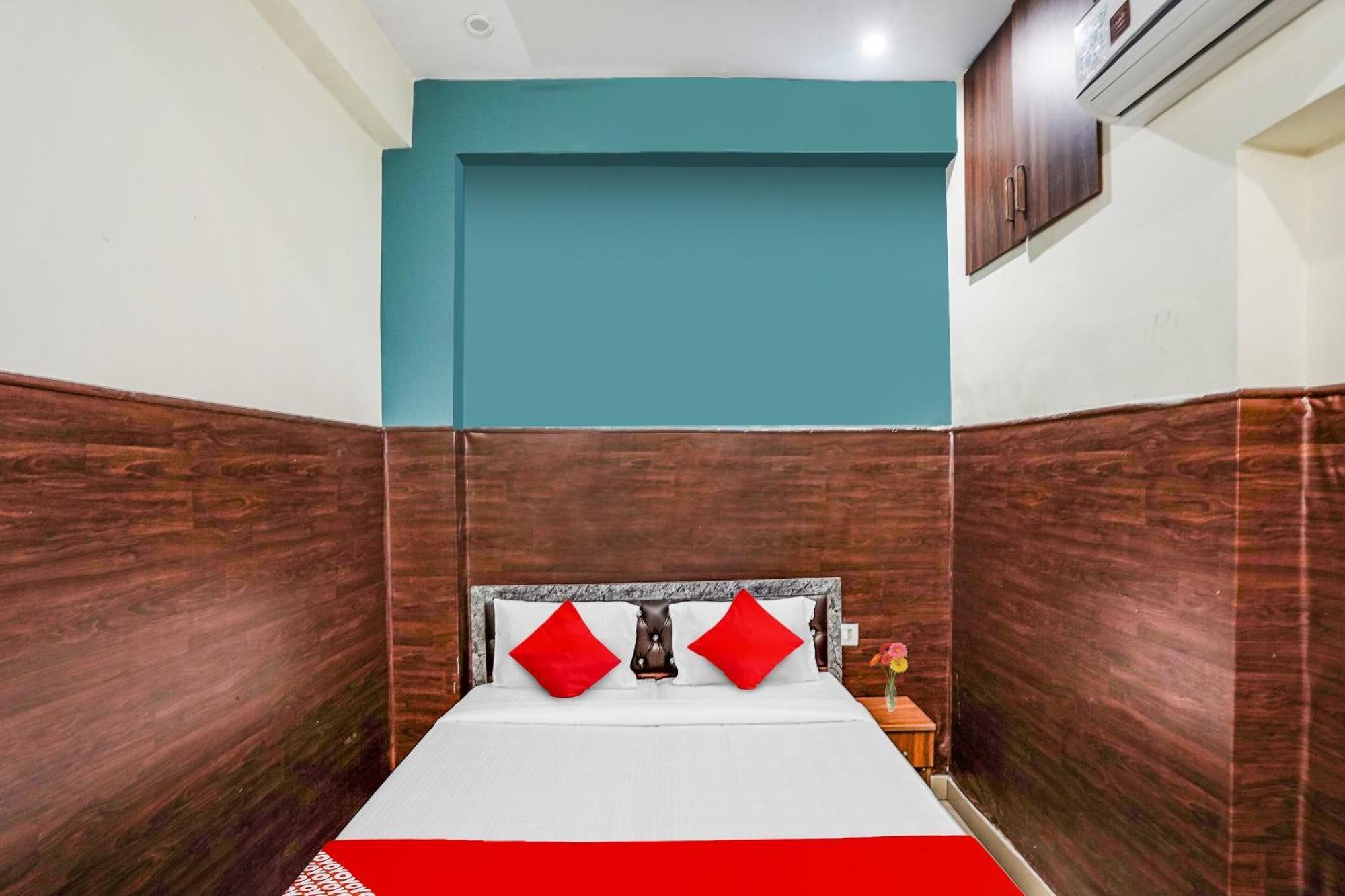 Hotel O Dream Palace Inn Noida Exteriör bild